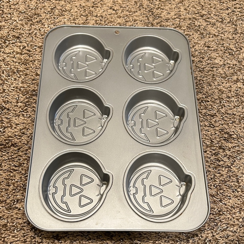 Halloween Pumpkin Muffin Pan